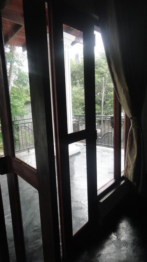 The Kingston Hotel Кирибатгода Экстерьер фото