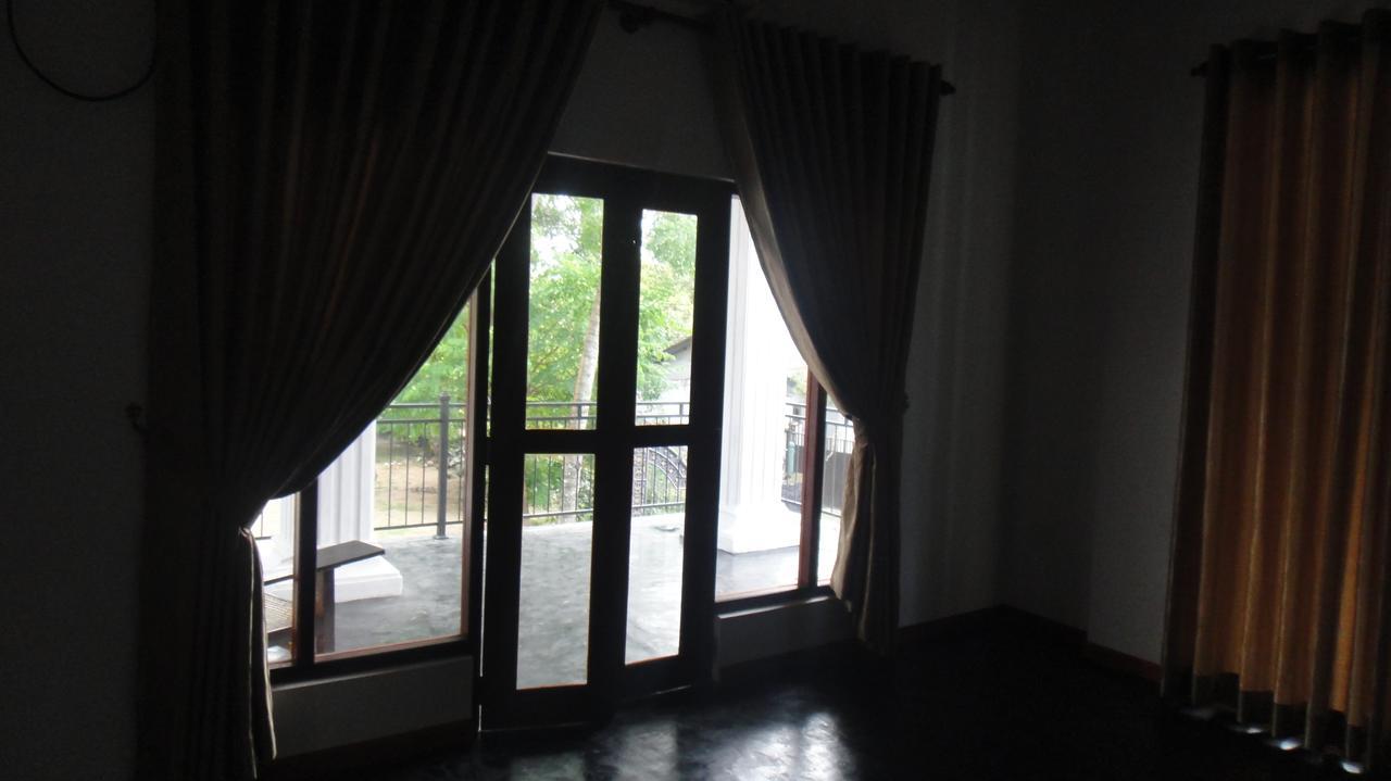 The Kingston Hotel Кирибатгода Экстерьер фото
