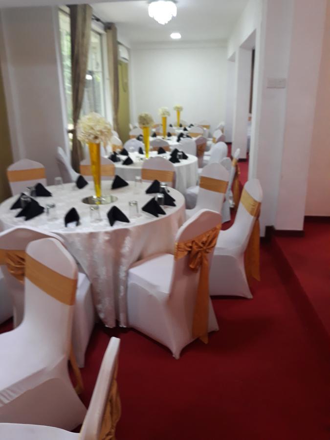The Kingston Hotel Кирибатгода Экстерьер фото
